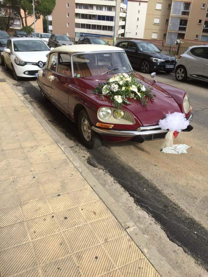 Automobile de luxe Porticcio